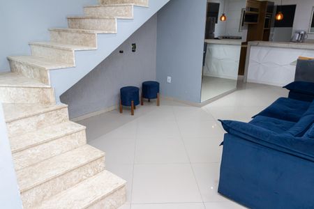 Casa de condomínio para alugar com 128m², 2 quartos e 1 vagaSala