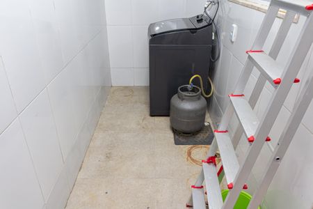 Casa de condomínio para alugar com 128m², 2 quartos e 1 vagaÁrea de Serviço