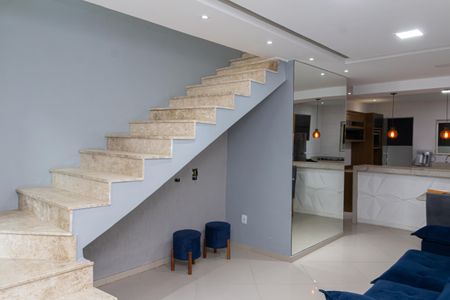 Casa de condomínio para alugar com 128m², 2 quartos e 1 vagaSala