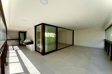 Apartamento à venda com 167m², 3 quartos e 2 vagas