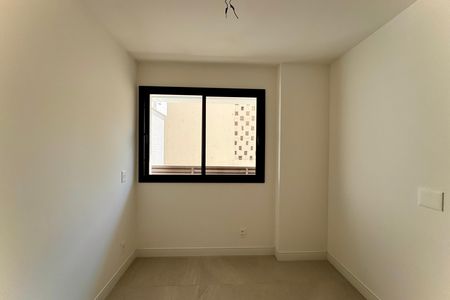 Apartamento à venda com 167m², 3 quartos e 2 vagas