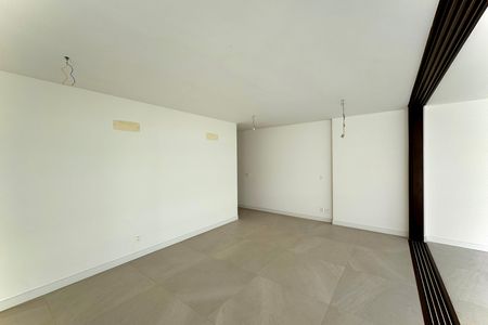 Apartamento à venda com 167m², 3 quartos e 2 vagas