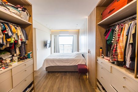 Apartamento à venda com 120m², 3 quartos e 2 vagasCloset da suíte