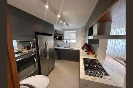 Apartamento à venda com 93m², 2 quartos e sem vaga Apartamento à venda com 93m², 2 quartos e sem vagaCozinha