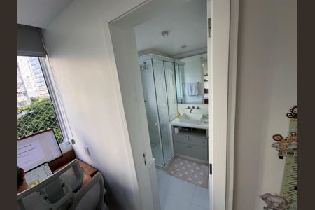 Apartamento à venda com 93m², 2 quartos e sem vaga Apartamento à venda com 93m², 2 quartos e sem vagaBanheiro