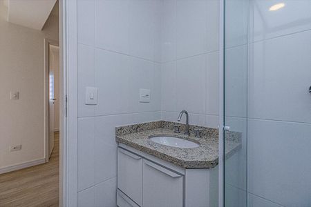 Apartamento à venda com 108m², 4 quartos e 3 vagasbanheiro social_3