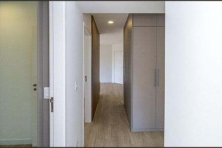 Apartamento à venda com 108m², 4 quartos e 3 vagascorredor para os cômodos_2