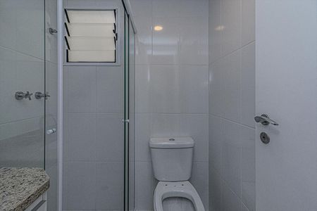 Apartamento à venda com 108m², 4 quartos e 3 vagasbanheiro social_2