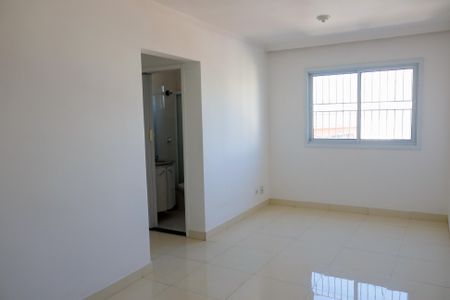 sala de apartamento para alugar com 2 quartos, 73m² em Vila Osasco, Osasco