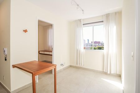 Apartamento para alugar com 34m², 2 quartos e sem vaga Apartamento para alugar com 34m², 2 quartos e sem vagaSala