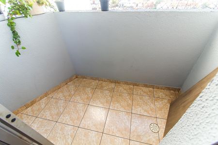 Apartamento à venda com 57m², 2 quartos e 1 vaga Apartamento à venda com 57m², 2 quartos e 1 vagaSacada