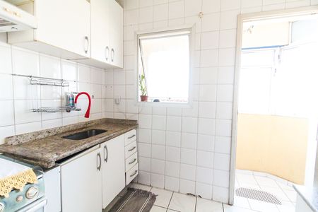 Apartamento à venda com 57m², 2 quartos e 1 vaga Apartamento à venda com 57m², 2 quartos e 1 vagaCozinha