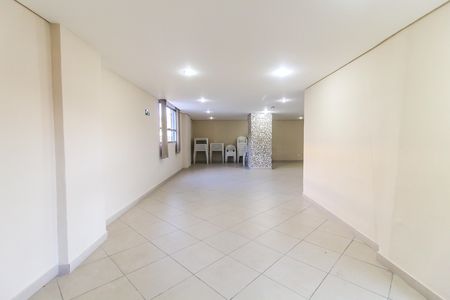 Apartamento à venda com 57m², 2 quartos e 1 vaga Apartamento à venda com 57m², 2 quartos e 1 vagaÁrea comum - Salão de festas