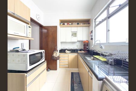 Apartamento à venda com 183m², 4 quartos e 2 vagasCozinha