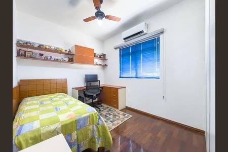 Apartamento à venda com 183m², 4 quartos e 2 vagasQuarto 3