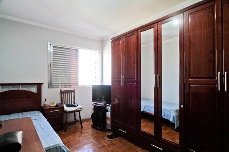 Apartamento à venda com 128m², 3 quartos e 2 vagasQuarto 1
