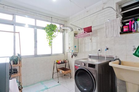 Apartamento à venda com 128m², 3 quartos e 2 vagasÁrea de Serviço