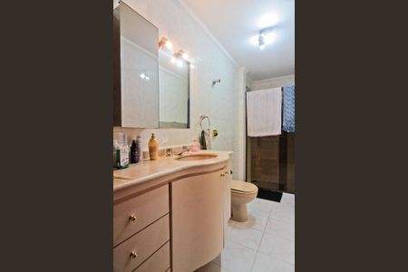 Apartamento à venda com 128m², 3 quartos e 2 vagasBanheiro