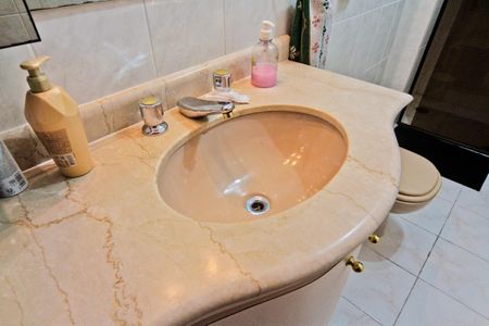 Apartamento à venda com 128m², 3 quartos e 2 vagasBanheiro