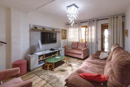 Casa à venda com 152m², 2 quartos e 1 vagaSala