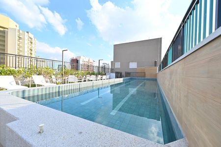 Studio para alugar com 36m², 1 quarto e sem vagaPiscina