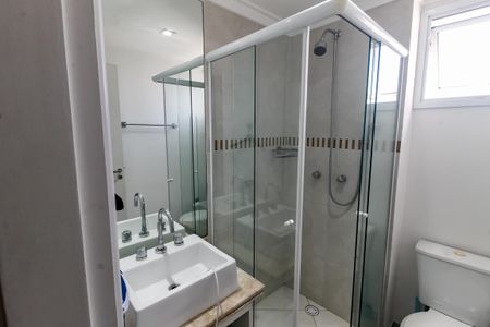 Apartamento à venda com 67m², 2 quartos e 2 vagasBanheiro da Suíte
