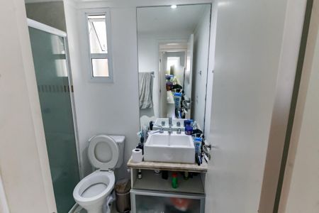 Apartamento à venda com 67m², 2 quartos e 2 vagasBanheiro Corredor