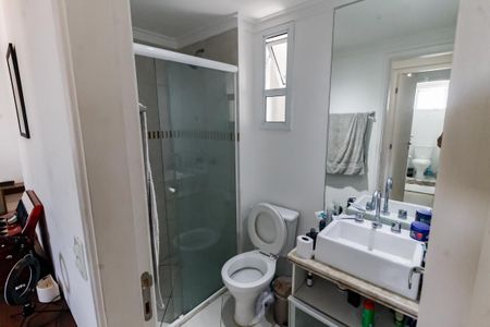 Apartamento à venda com 67m², 2 quartos e 2 vagasBanheiro Corredor