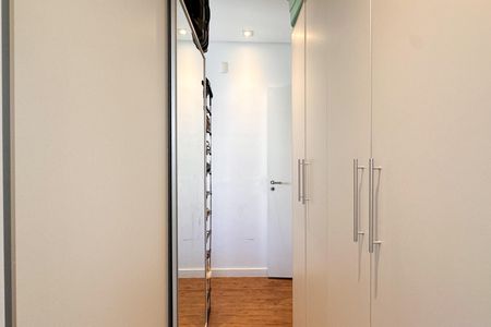 Apartamento à venda com 94m², 3 quartos e 2 vagasCloset da Suíte 