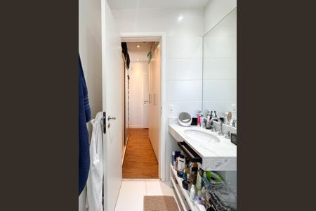 Apartamento à venda com 94m², 3 quartos e 2 vagasBanheiro da Suíte