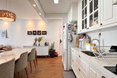 Apartamento à venda com 94m², 3 quartos e 2 vagasCozinha