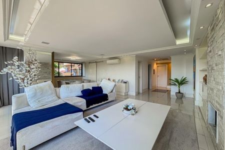 Sala de apartamento para alugar com 3 quartos, 150m² em Jardim Lindóia, Porto Alegre