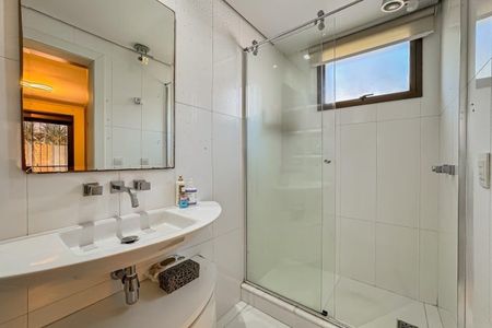 Apartamento para alugar com 150m², 3 quartos e 2 vagasBanheiro 1