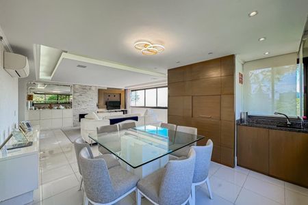 Cozinha de apartamento para alugar com 3 quartos, 150m² em Jardim Lindóia, Porto Alegre