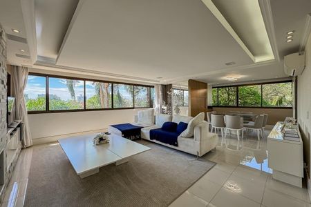 Sala de apartamento para alugar com 3 quartos, 150m² em Jardim Lindóia, Porto Alegre
