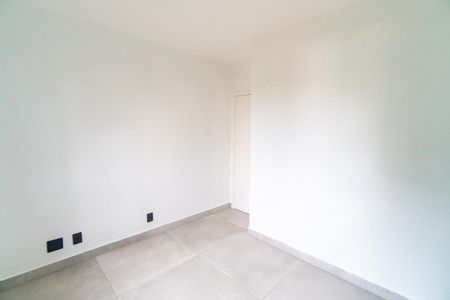 Apartamento para alugar com 79m², 2 quartos e 1 vagaQuarto