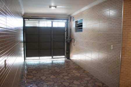 Casa para alugar com 385m², 4 quartos e 3 vagasGARAGEM DA EDÍCULA