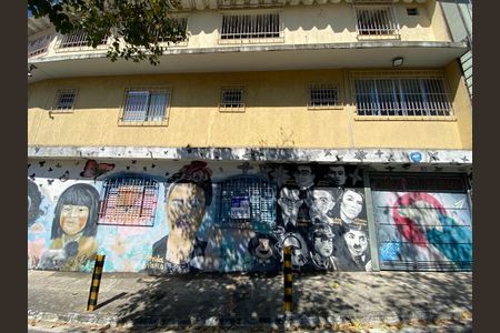 Casa para alugar com 385m², 4 quartos e 3 vagasFACHADA