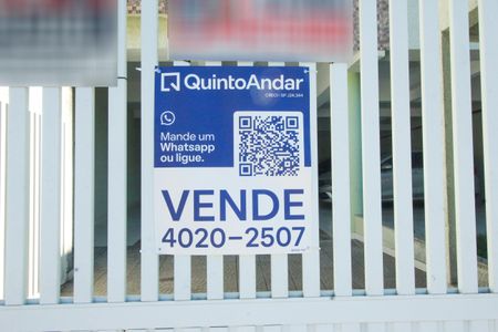 Apartamento à venda com 60m², 2 quartos e 2 vagasPlaca instalada em 20/04/2026 com o código WYNY-747