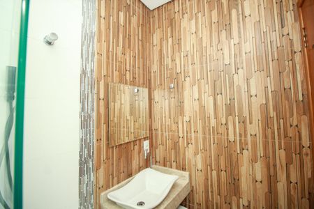 Apartamento à venda com 60m², 2 quartos e 2 vagasBanheiro da Suíte