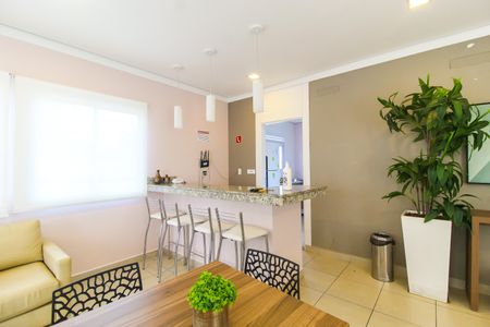 Apartamento para alugar com 43m², 2 quartos e 1 vagaÁrea comum - Salão de festas