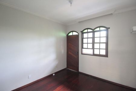 Casa para alugar com 180m², 3 quartos e 3 vagasSuite