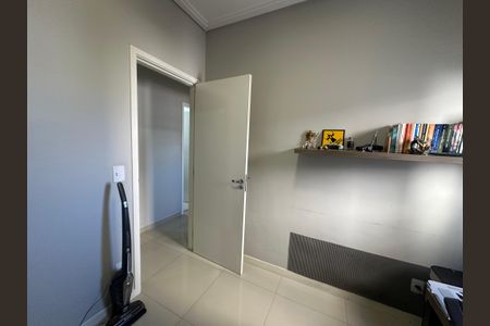 Apartamento para alugar com 71m², 3 quartos e 2 vagasQuarto 2