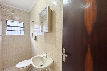 Casa à venda com 121m², 3 quartos e 2 vagasBanheiro Social 1 