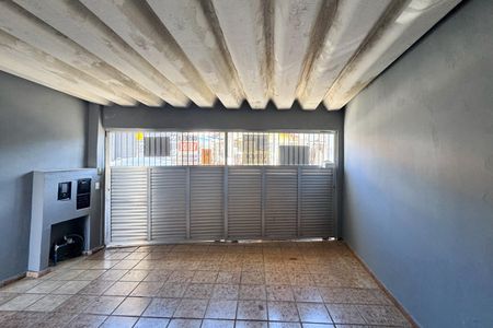 Casa à venda com 121m², 3 quartos e 2 vagasVista - Sala