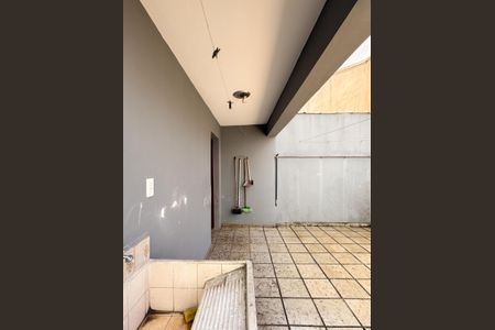 Casa à venda com 121m², 3 quartos e 2 vagasÁrea de Serviço