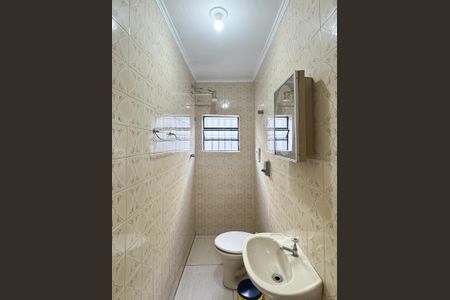 Casa à venda com 121m², 3 quartos e 2 vagasBanheiro Social 1 
