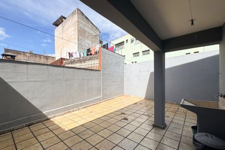Casa à venda com 121m², 3 quartos e 2 vagasÁrea de Serviço