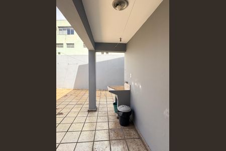 Casa à venda com 121m², 3 quartos e 2 vagasÁrea de Serviço