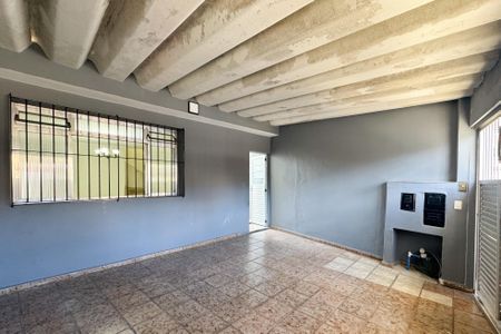 Casa à venda com 121m², 3 quartos e 2 vagasGaragem